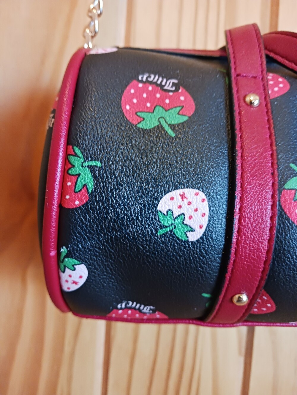 Juicy Couture - Strawberry Print Barrel Bag - Picture 3 of 10